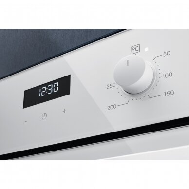 Electrolux EOF5F50BV 2